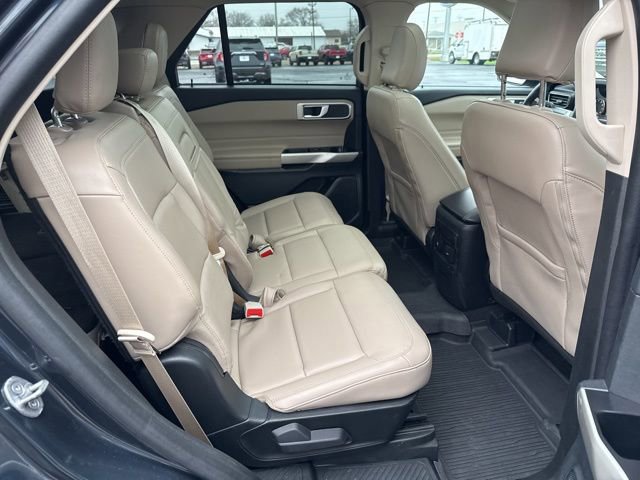 Certified 2023 Ford Explorer XLT w/ Equipment Group 202A AWD/4WD image 31