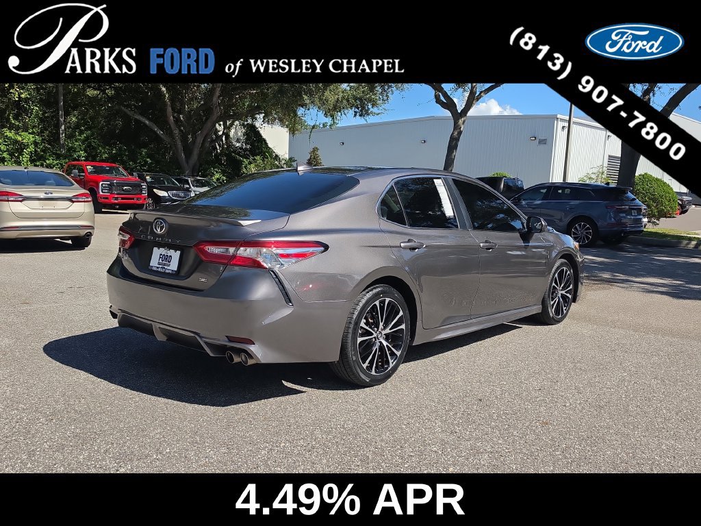 Used 2020 Toyota Camry SE FWD image 5