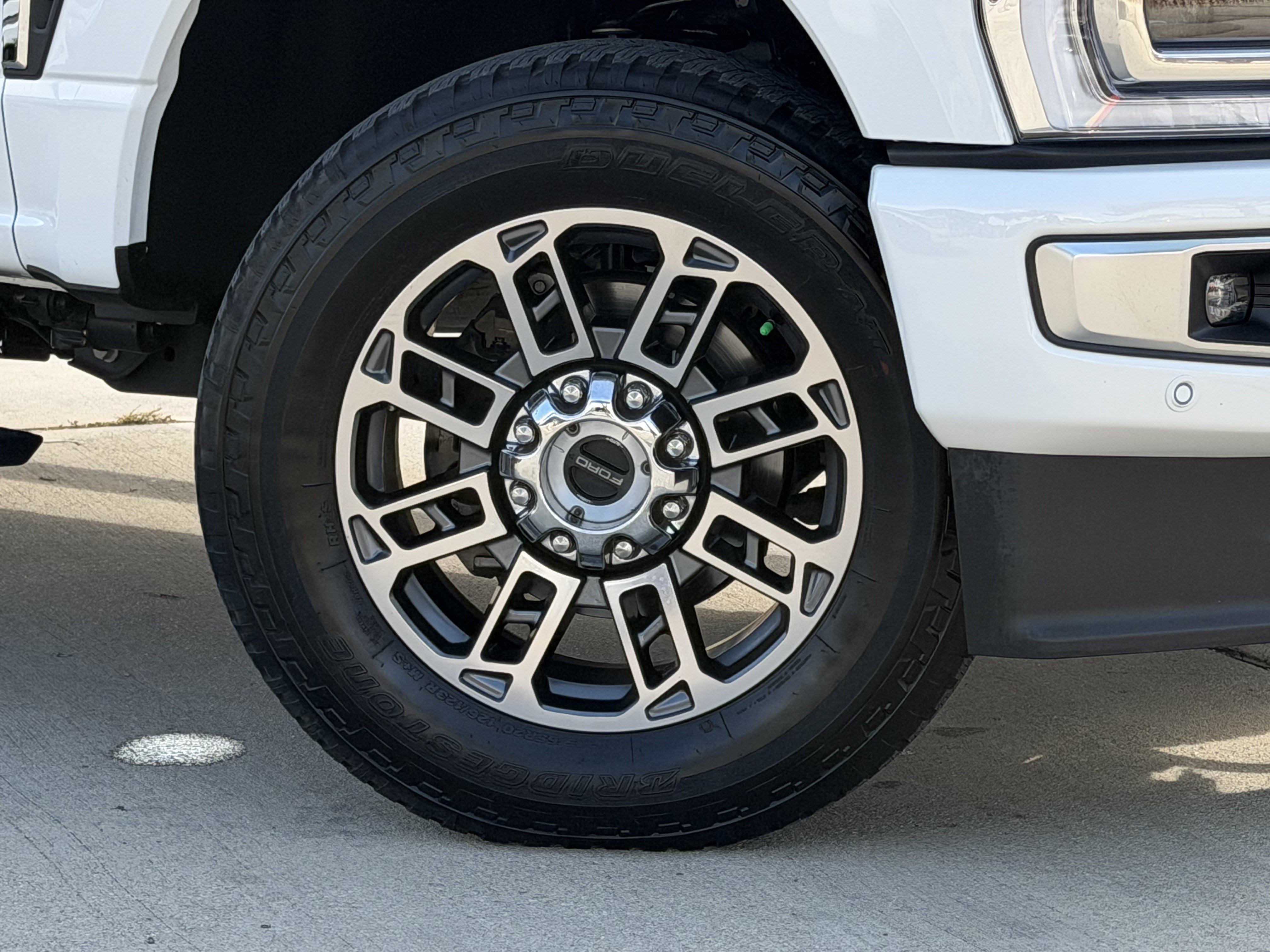 Certified 2024 Ford F250 Limited AWD/4WD image 2