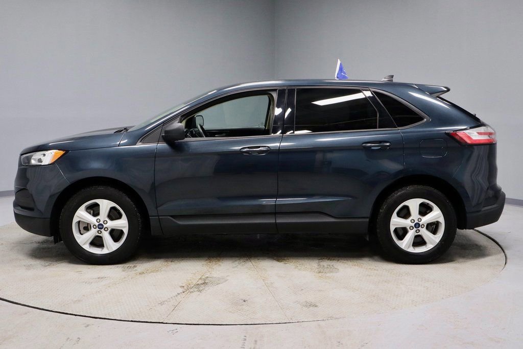 Certified 2022 Ford Edge SE image 2