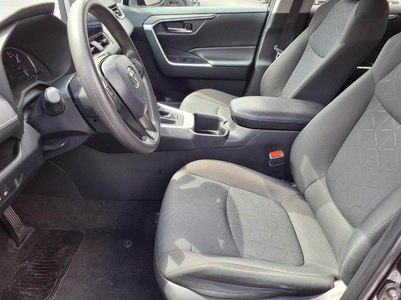 Used 2024 Toyota RAV4 XLE FWD image 14