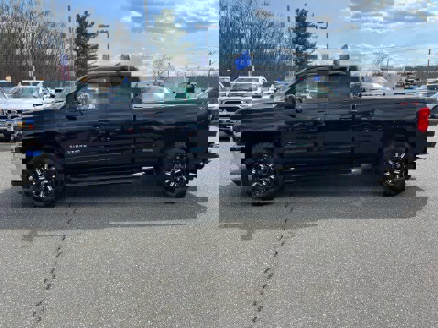 Used 2018 Chevrolet Silverado 1500 LT w/ All Star Edition image 2