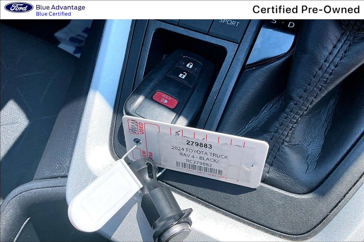 Used 2024 Toyota RAV4 XLE FWD image 12