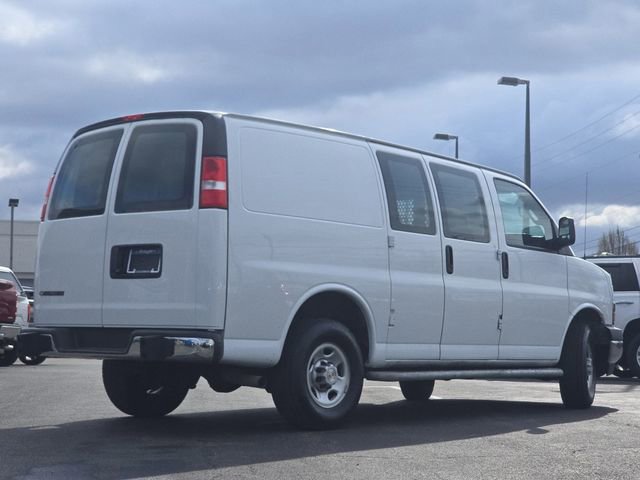 Used 2024 Chevrolet Express 2500 w/ Driver Convenience Package image 13