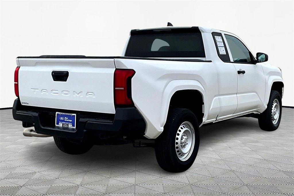 Used 2024 Toyota Tacoma SR image 4
