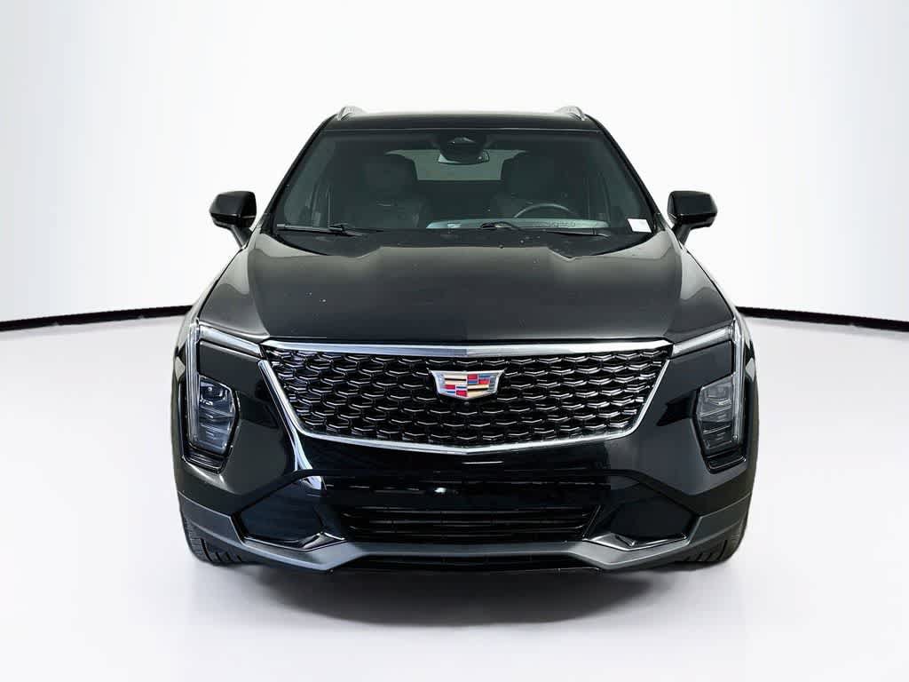 Used 2025 Cadillac XT4 Premium Luxury FWD image 6