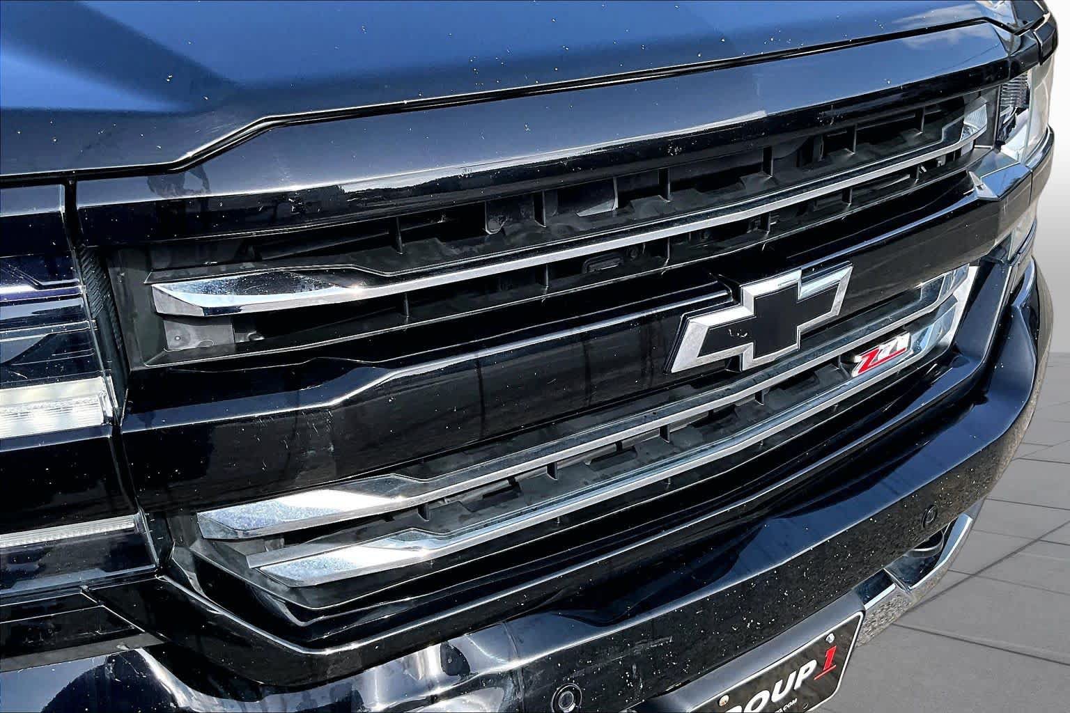 Used 2018 Chevrolet Silverado 1500 LTZ Z71 w/ LTZ Plus Package AWD/4WD image 30