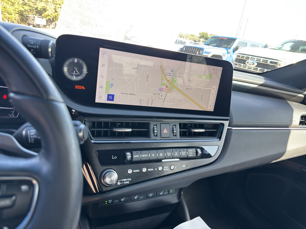Used 2023 Lexus ES 350 w/ Accessory Package (Z1) FWD image 14
