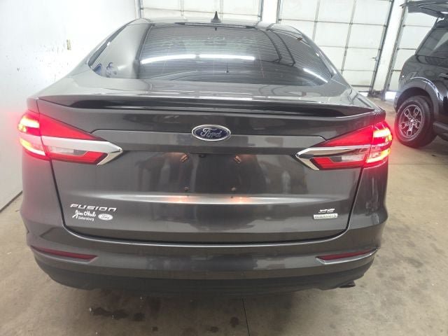 Certified 2019 Ford Fusion SE w/ Equipment Group 151A FWD image 10