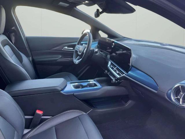 Used 2024 Chevrolet Equinox EV LT FWD image 10