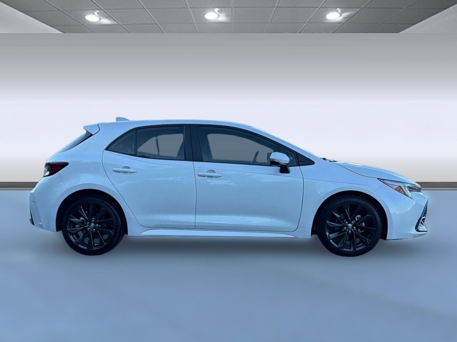 Used 2024 Toyota Corolla XSE FWD image 8