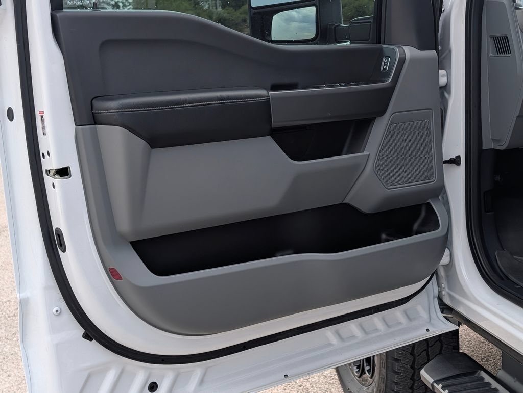 Certified 2024 Ford F250 XL w/ STX Appearance Package AWD/4WD image 24