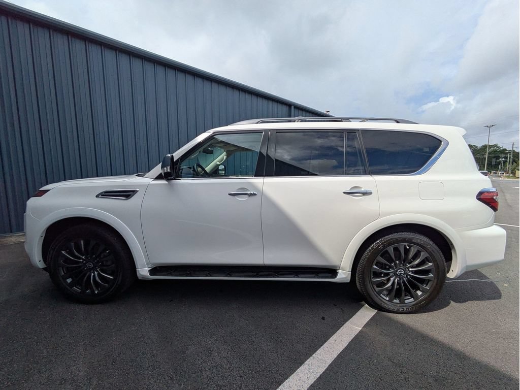 Used 2024 Nissan Armada Platinum w/ Captain's Chairs Package RWD image 11