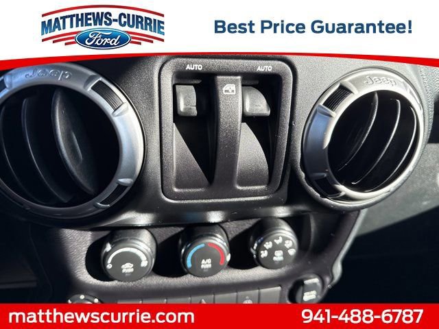 Used 2017 Jeep Wrangler Sahara w/ Connectivity Group image 18