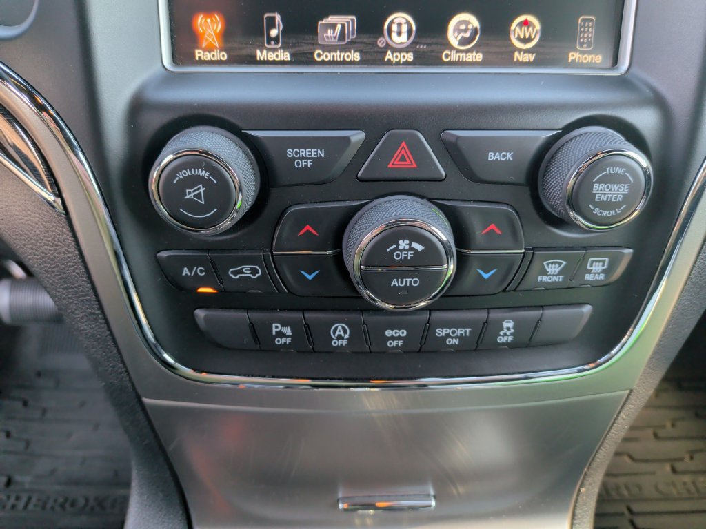 Used 2017 Jeep Grand Cherokee Trailhawk AWD/4WD image 22
