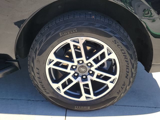 Certified 2025 Ford Expedition Active AWD/4WD image 15