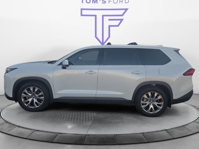 Used 2024 Toyota Grand Highlander AWD Hybrid image 3
