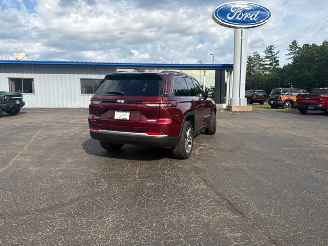Used 2026 Jeep Grand Cherokee Limited w/ Luxury Tech Group II AWD/4WD image 12