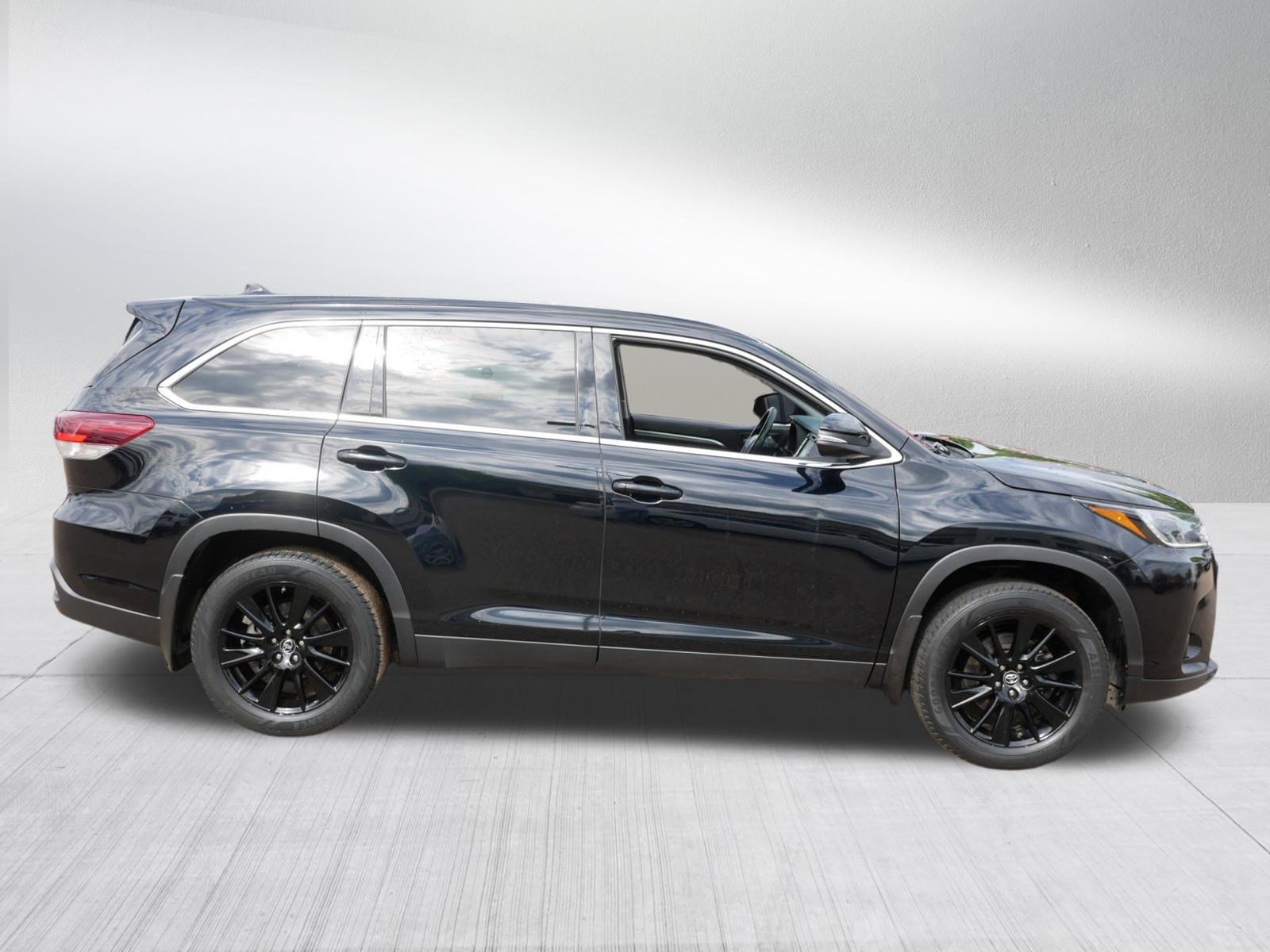 Used 2019 Toyota Highlander SE AWD/4WD image 8
