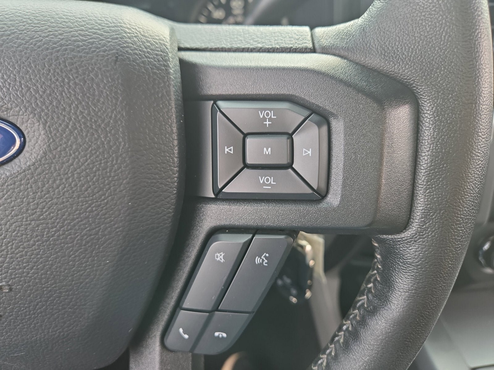 Certified 2019 Ford F150 XLT w/ Equipment Group 302A Luxury AWD/4WD image 15