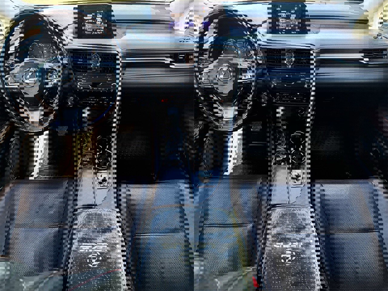 Used 2018 Lexus RX 350L FWD image 10