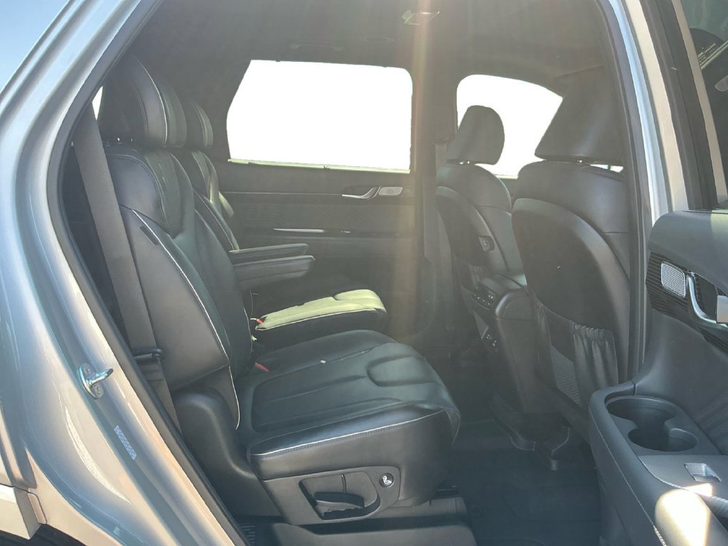 Used 2025 Hyundai Palisade Calligraphy AWD/4WD image 23