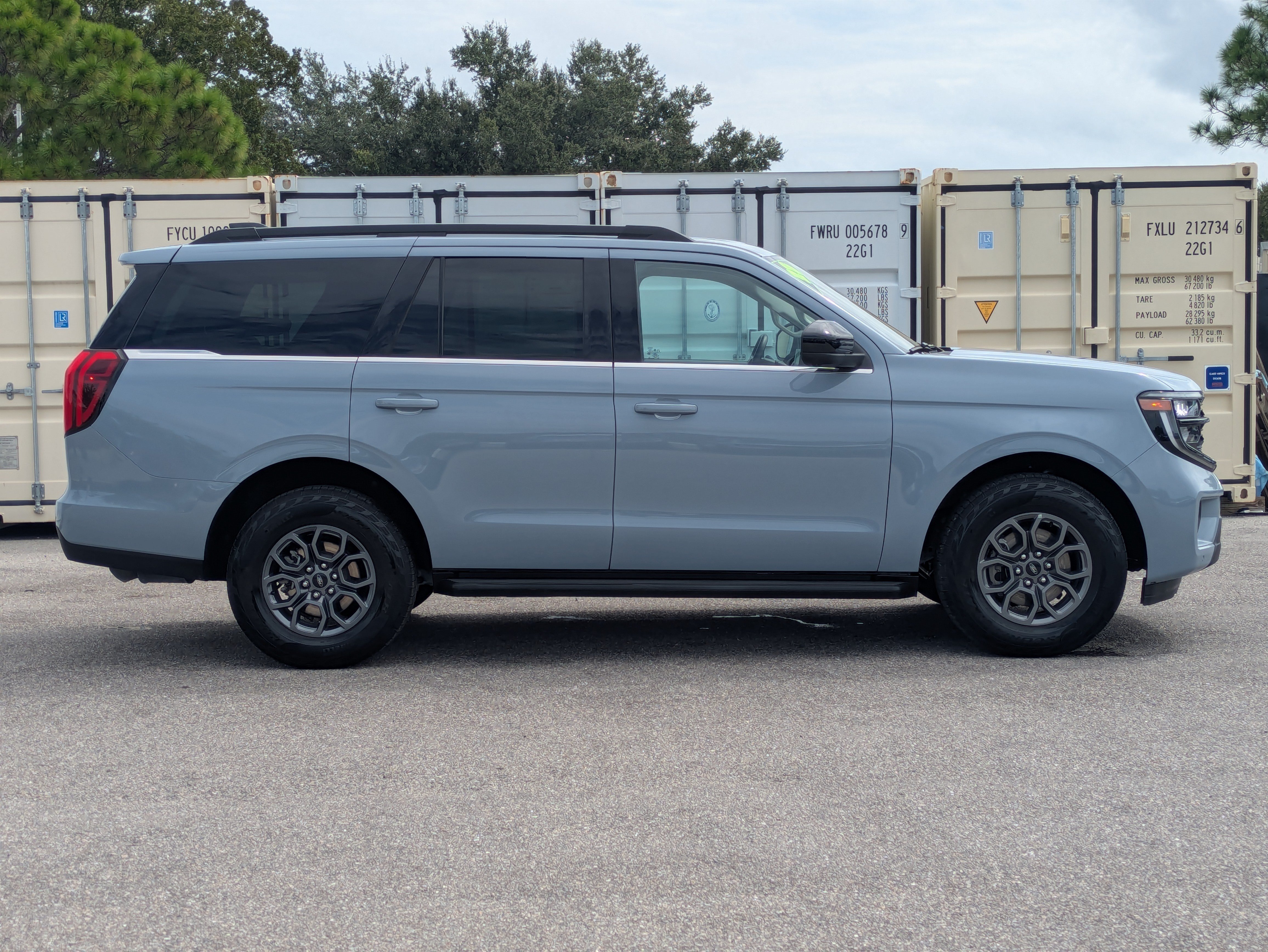 Certified 2025 Ford Expedition Active RWD image 4