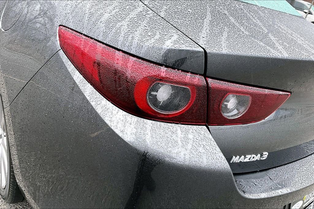 Used 2023 MAZDA MAZDA3 s image 28