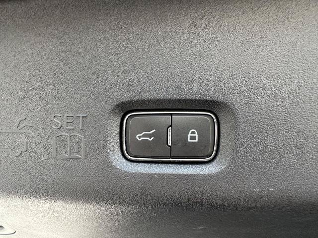Certified 2025 Ford Expedition Active AWD/4WD image 12