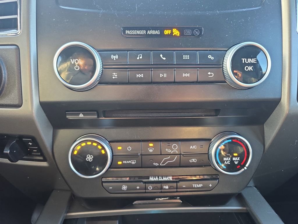 Certified 2018 Ford Expedition Max XLT image 44