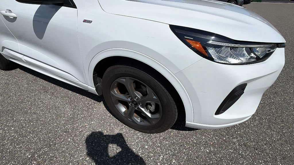 Certified 2023 Ford Escape ST-Line w/ Tech Pack #1 FWD image 10