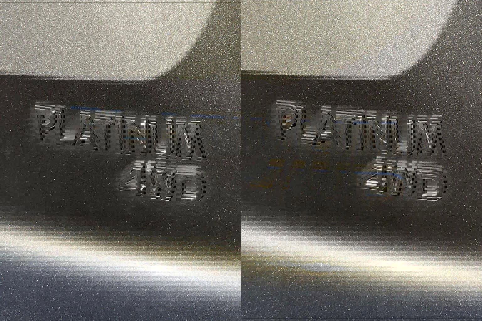 Used 2022 Nissan Pathfinder Platinum w/ Cargo Package image 11