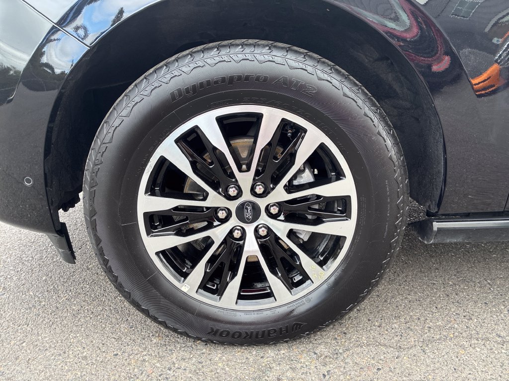 Certified 2025 Ford Expedition Max Platinum AWD/4WD image 32