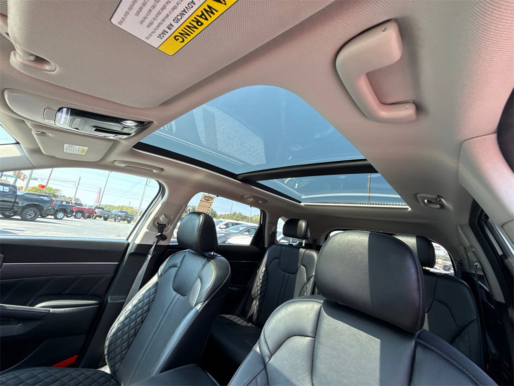 Used 2023 Kia Sorento SX image 34