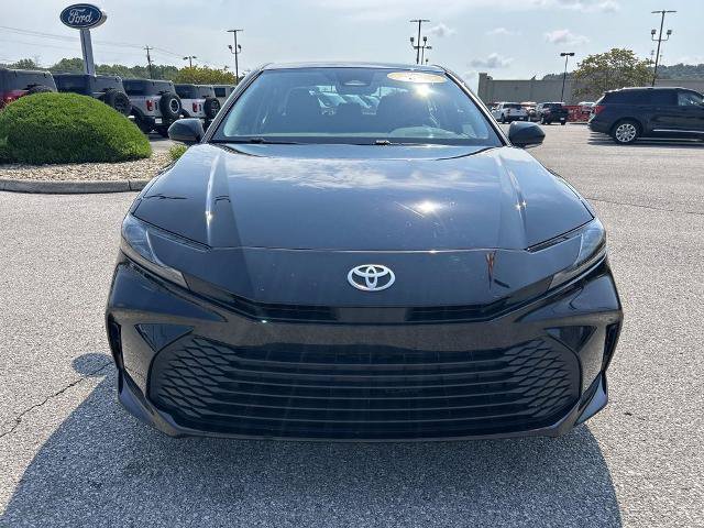 Used 2025 Toyota Camry LE w/ Convenience Package FWD image 9