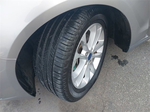 Certified 2020 Ford Fusion SE image 29