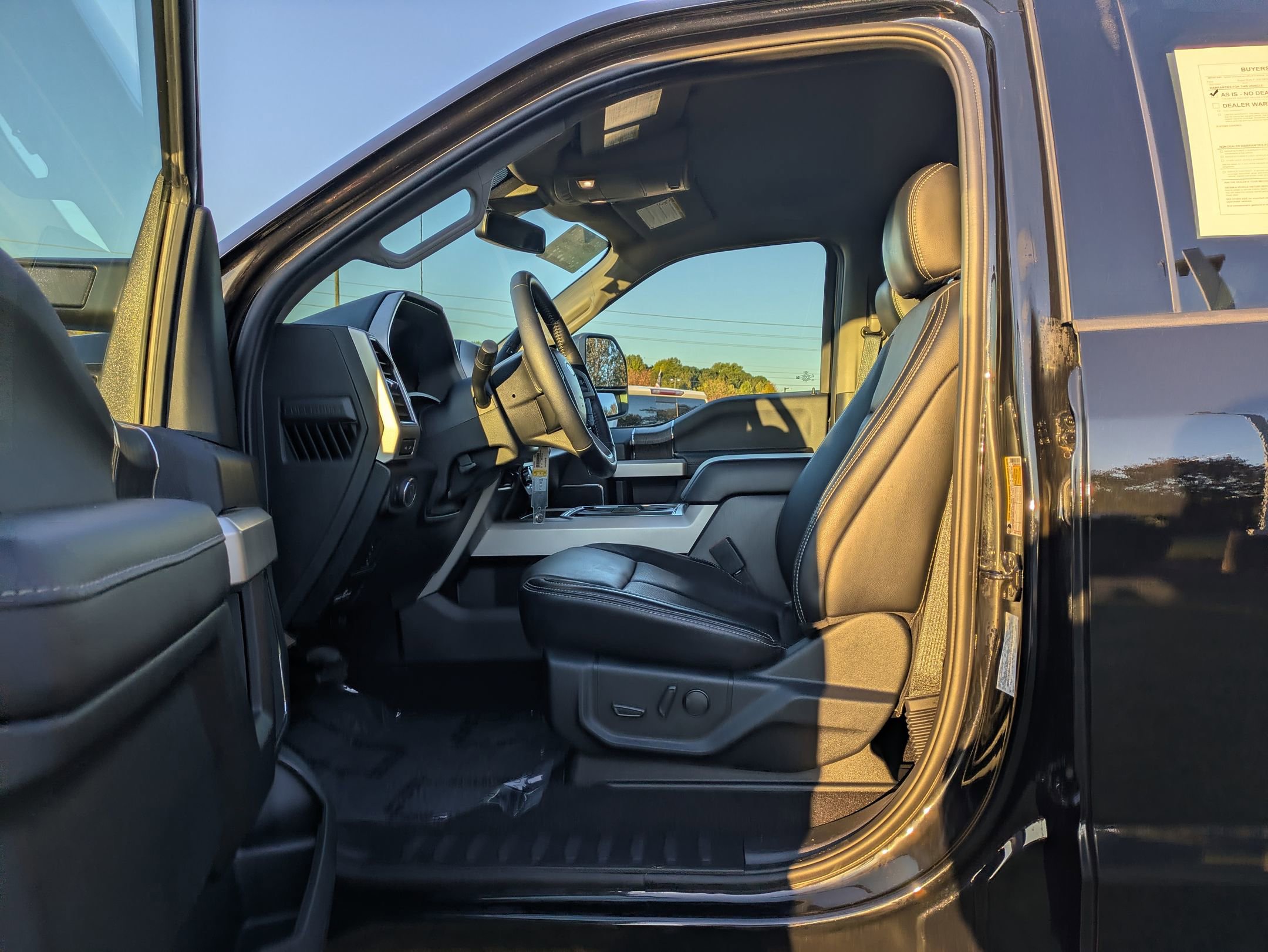 Certified 2020 Ford F250 Lariat w/ Tremor Off-Road Package image 14