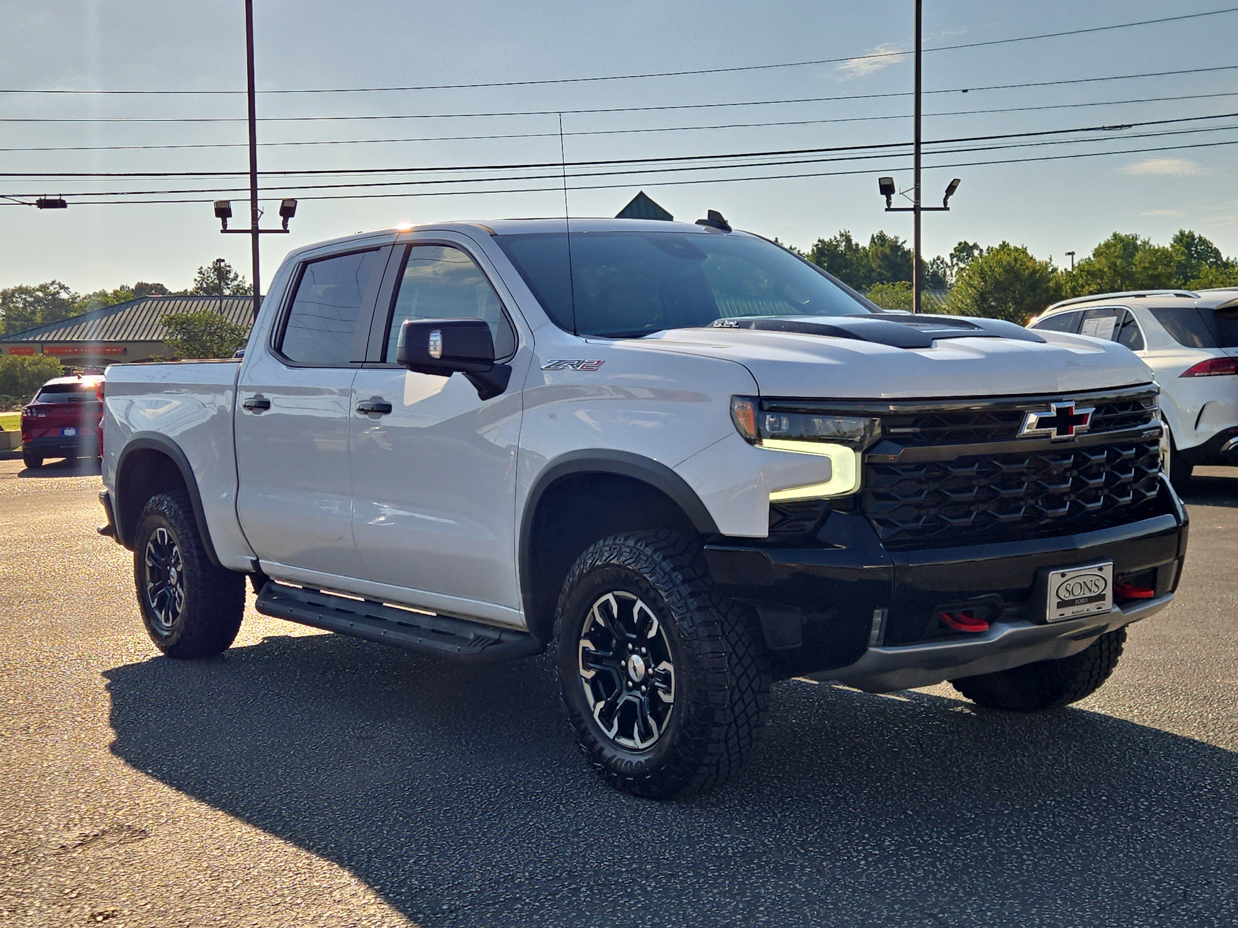 Used 2024 Chevrolet Silverado 1500 ZR2 w/ Technology Package AWD/4WD image 3