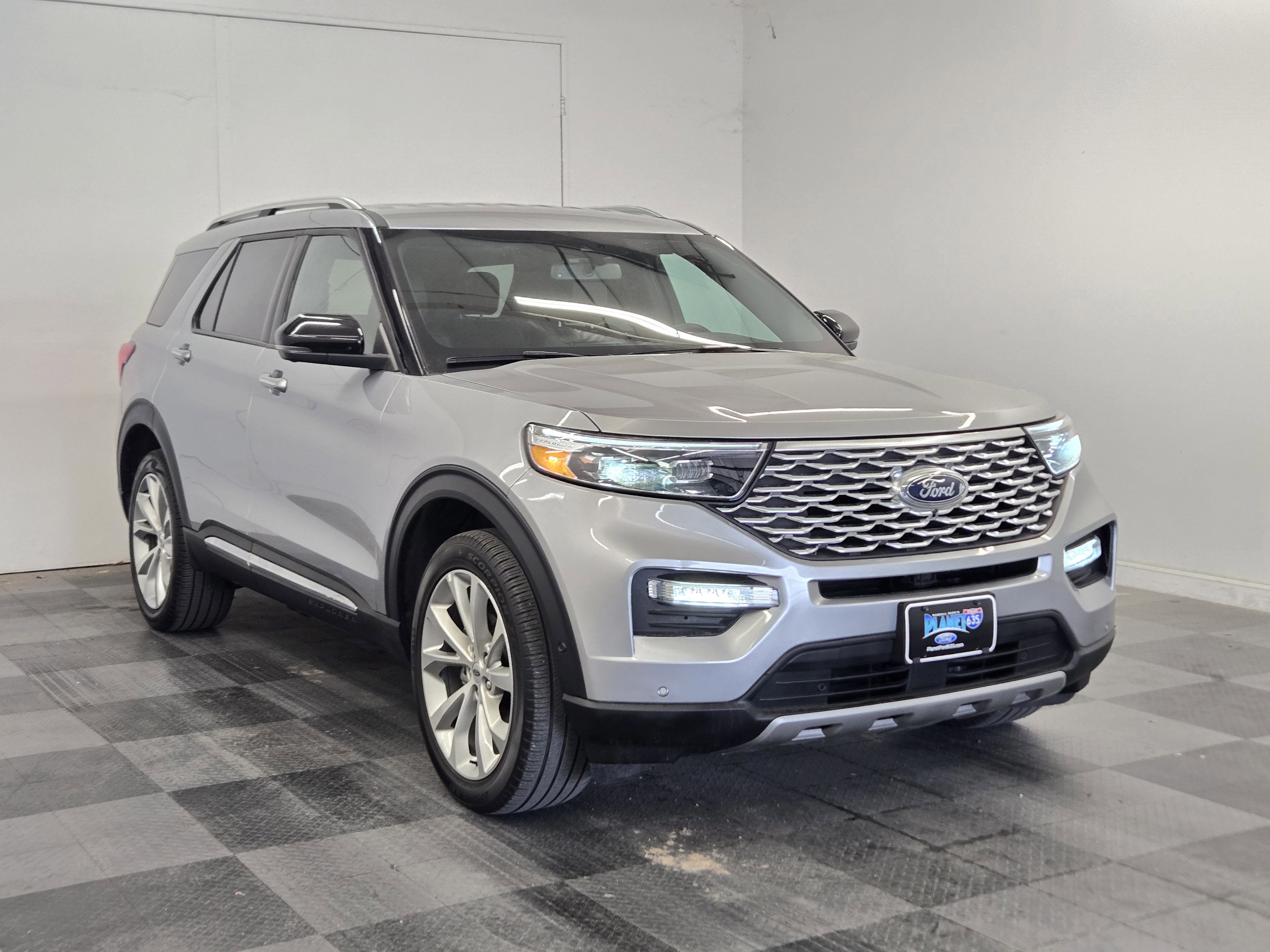 Certified 2023 Ford Explorer Platinum image 6