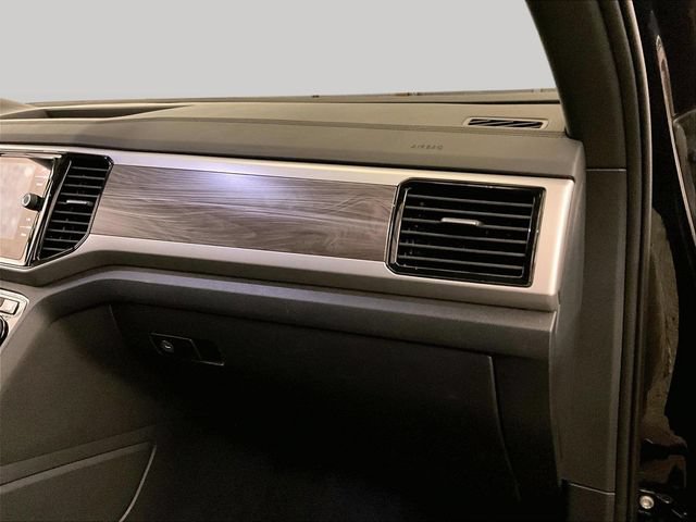 Used 2022 Volkswagen Atlas Cross Sport SE AWD/4WD image 15