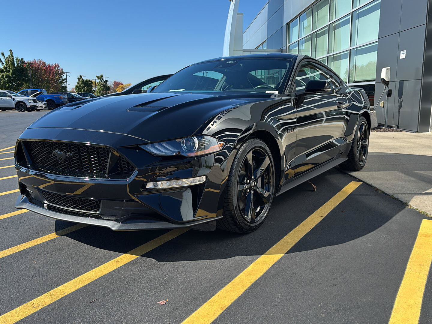 Certified 2022 Ford Mustang GT Premium w/ Equipment Group 401A RWD image 3