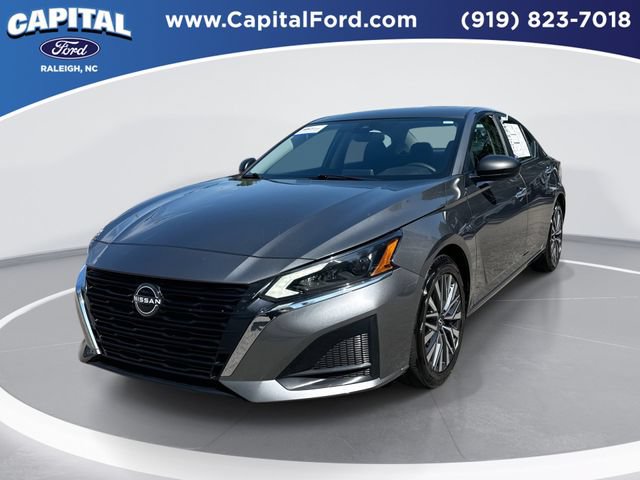 Used 2025 Nissan Altima 2.5 SV