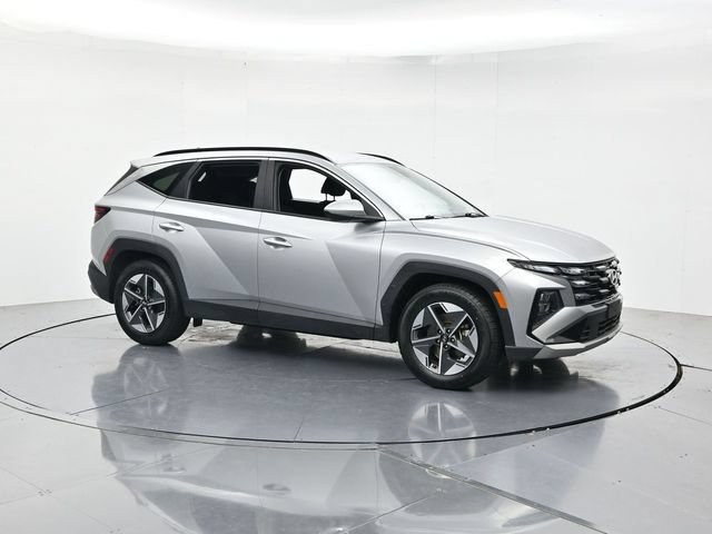Used 2025 Hyundai Tucson SEL FWD image 3