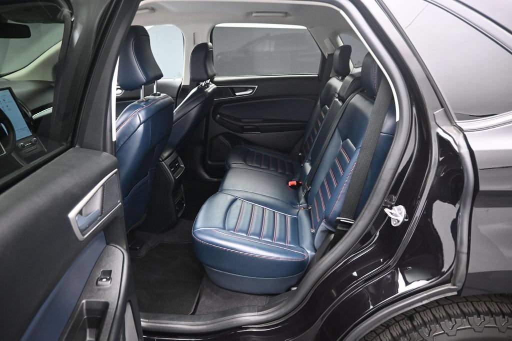 Certified 2024 Ford Edge SEL w/ Sport Appearance Package AWD/4WD image 16