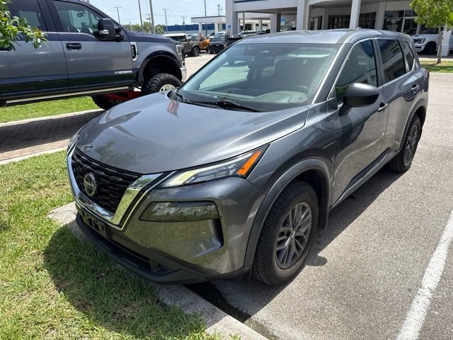 Used 2021 Nissan Rogue S FWD image 3