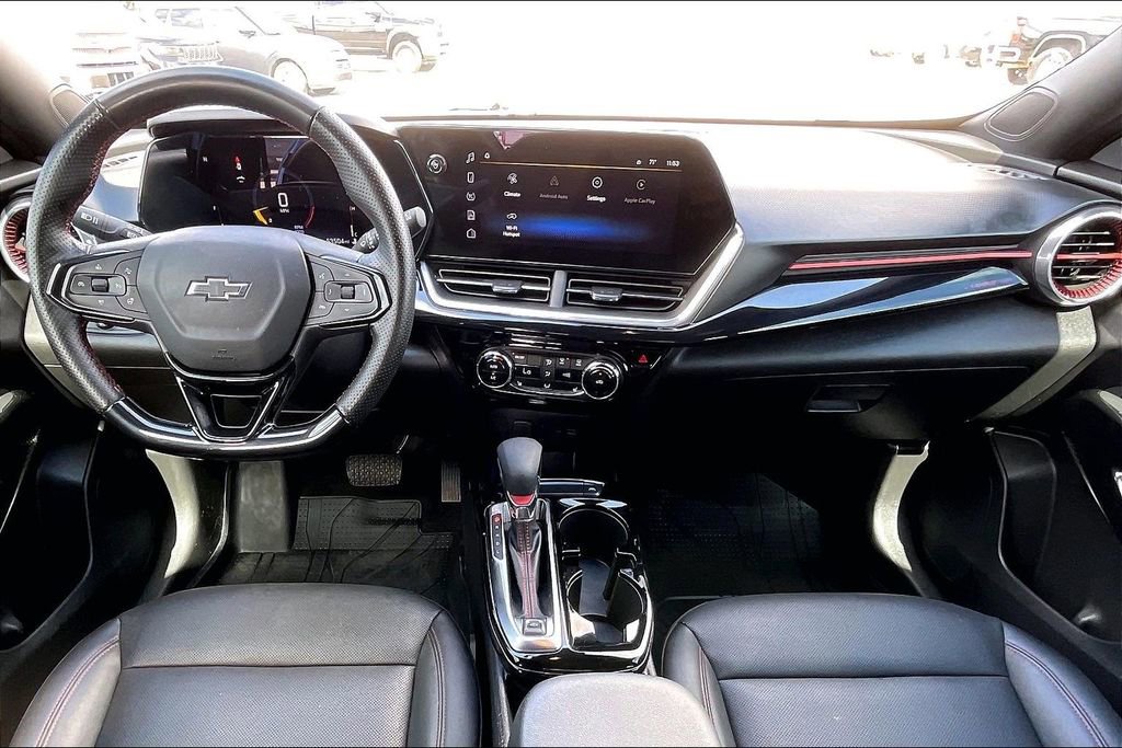 Used 2024 Chevrolet Trax RS w/ Driver Confidence Package image 7