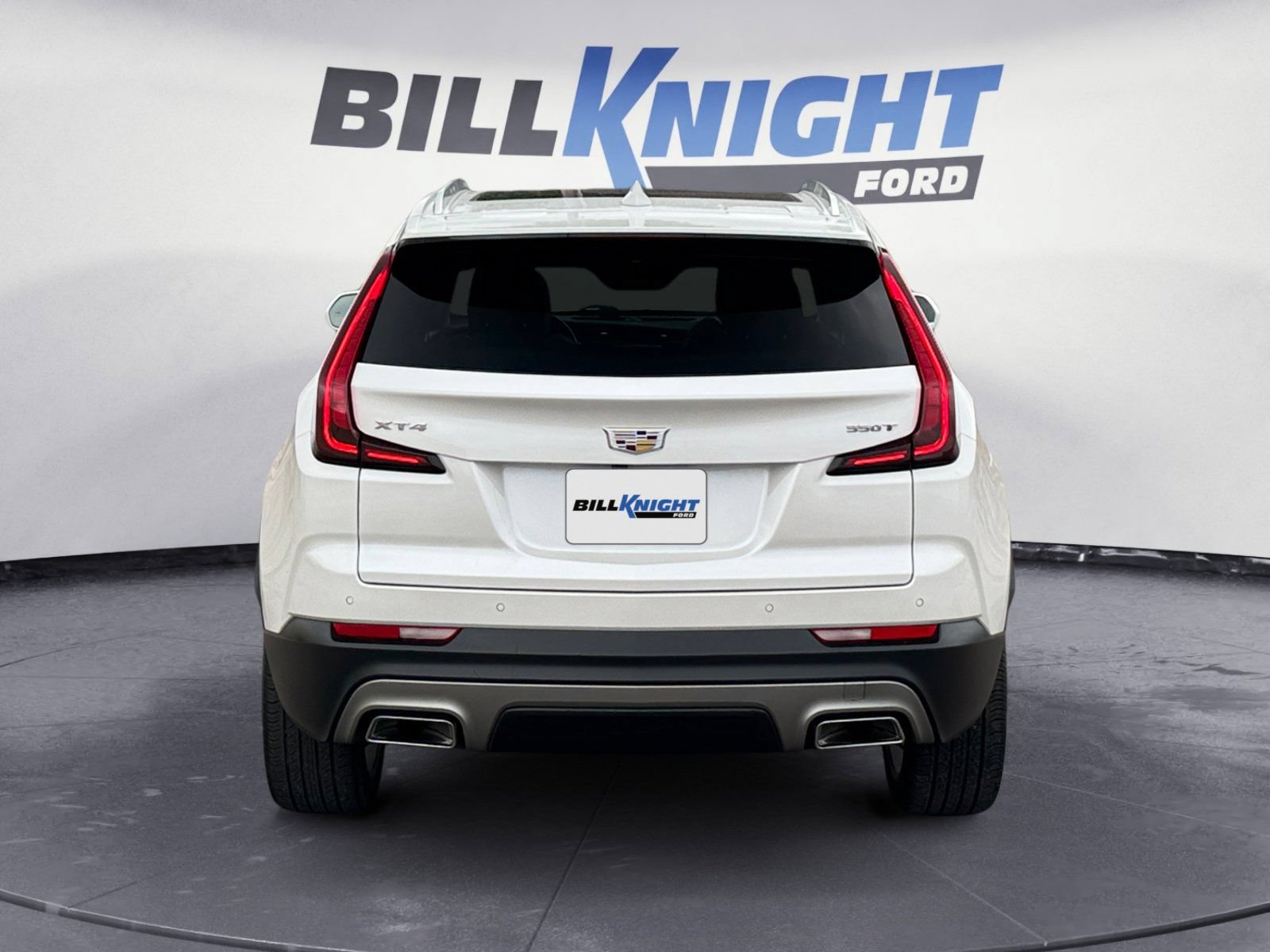 Used 2020 Cadillac XT4 Premium Luxury w/ LPO, Radiant Package FWD image 4