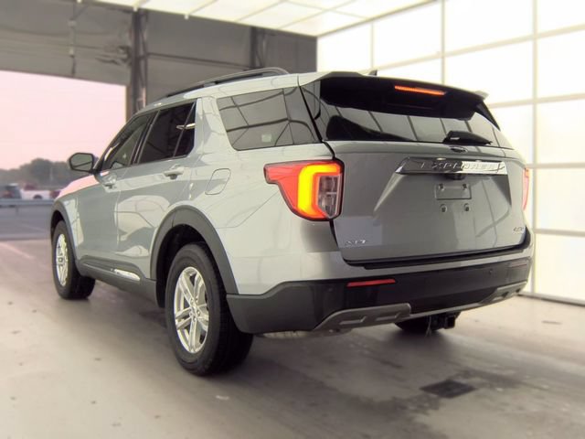 Certified 2022 Ford Explorer XLT w/ Equipment Group 202A AWD/4WD image 6