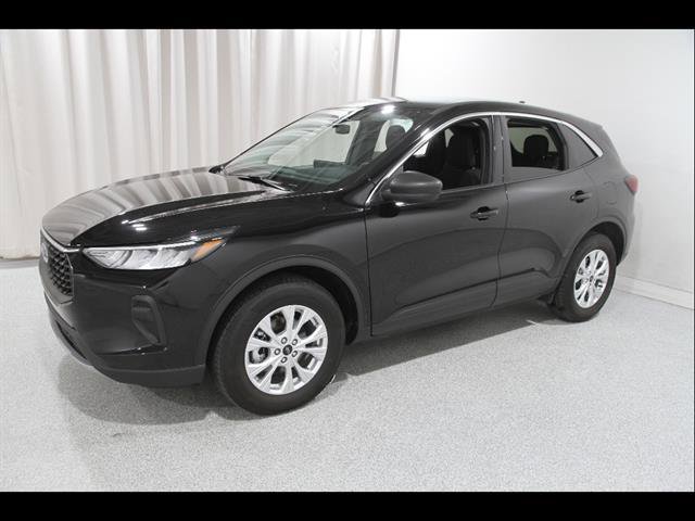 Certified 2024 Ford Escape Active w/ Tech Pack #1 AWD/4WD image 3