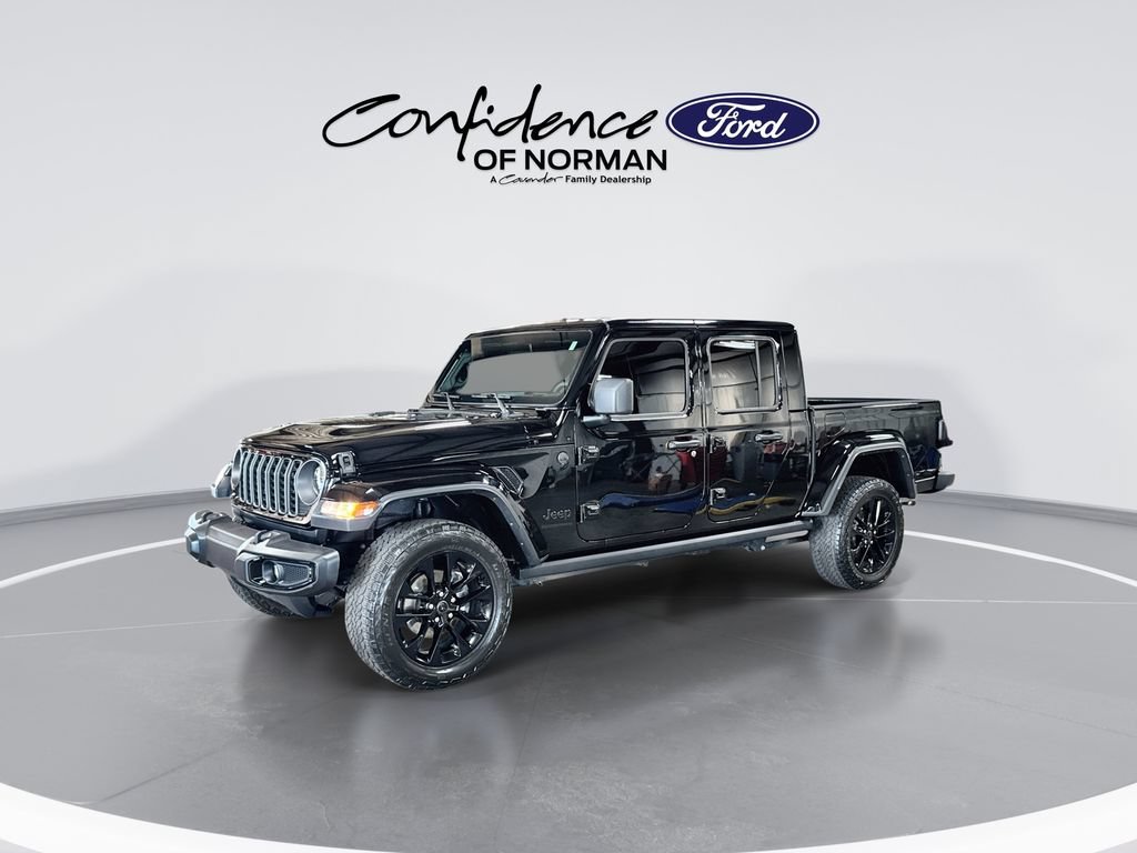 Used 2025 Jeep Gladiator Sport AWD/4WD image 4